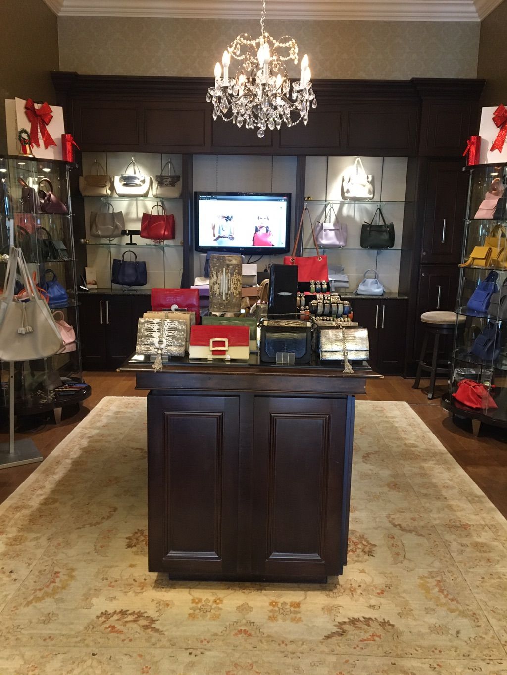Waldorf Astoria Daniella Ortiz Boutique.