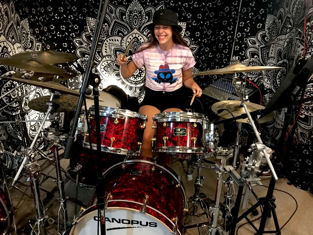 Jaiden on her first drum lesson! Great job!!!