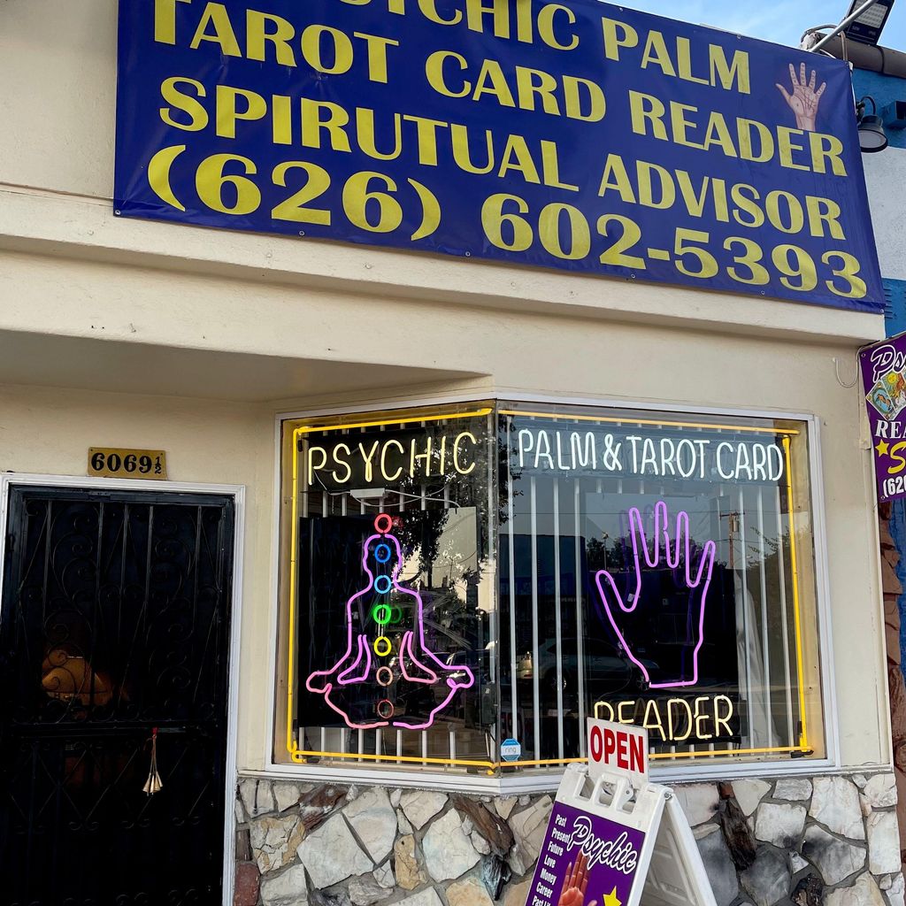 Love psychic shop
