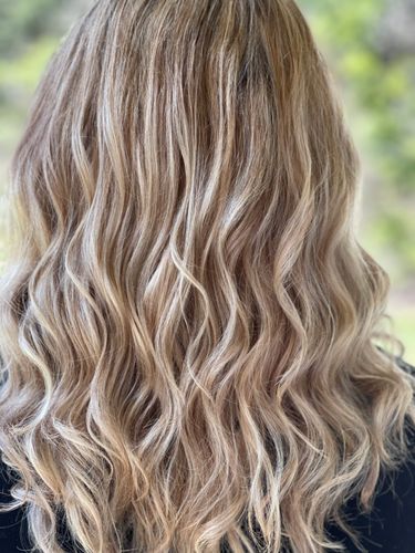 Luminescence Beauty Bar