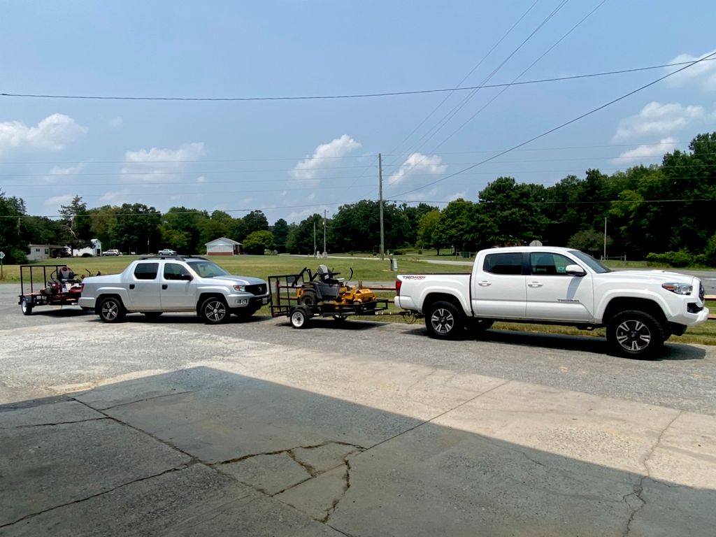 Blade runners lawn care