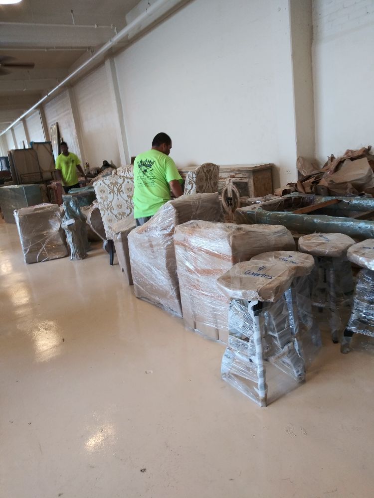 Commercial unload.