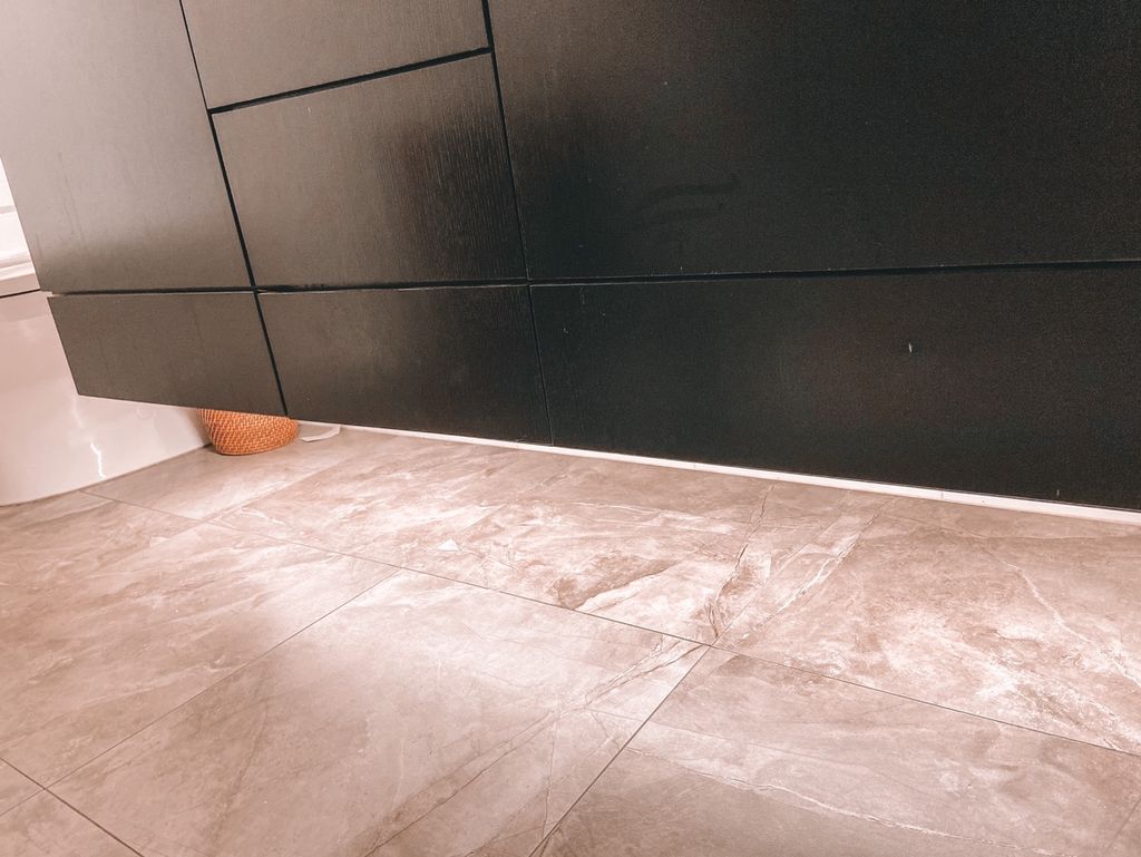 Bathroom Under Cabinet lighting