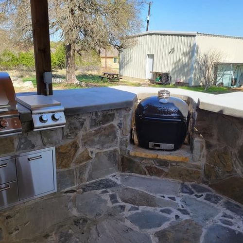 Outdoor Kitchn