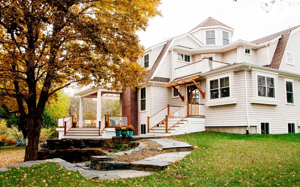13 tasks to cross off your fall home maintenance checklist.