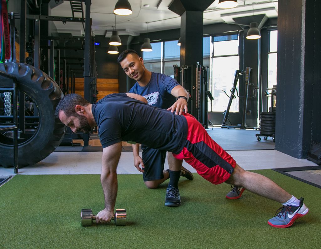 Renegade Row Technique: Keep the hips level