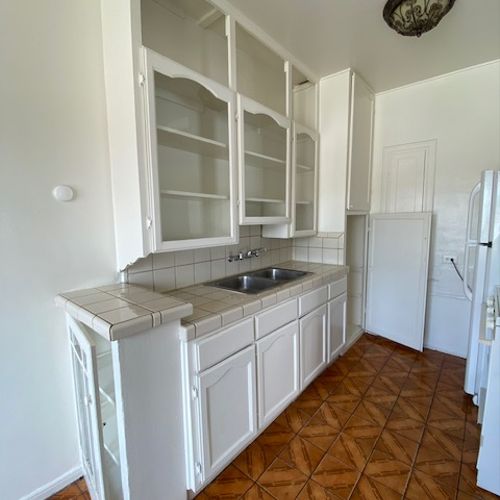 Move Out Cleaning with Cabinet Cleaning