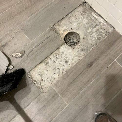 Cracked tile replacement 1/2