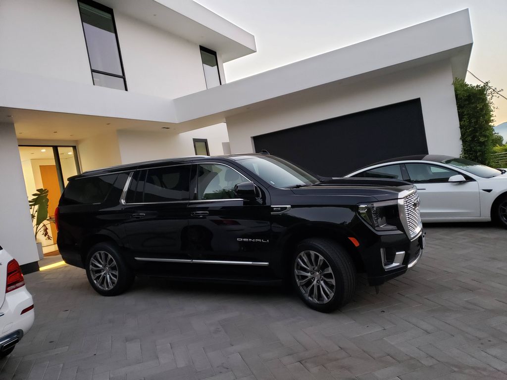 2022 GMC Yukon Denali XL