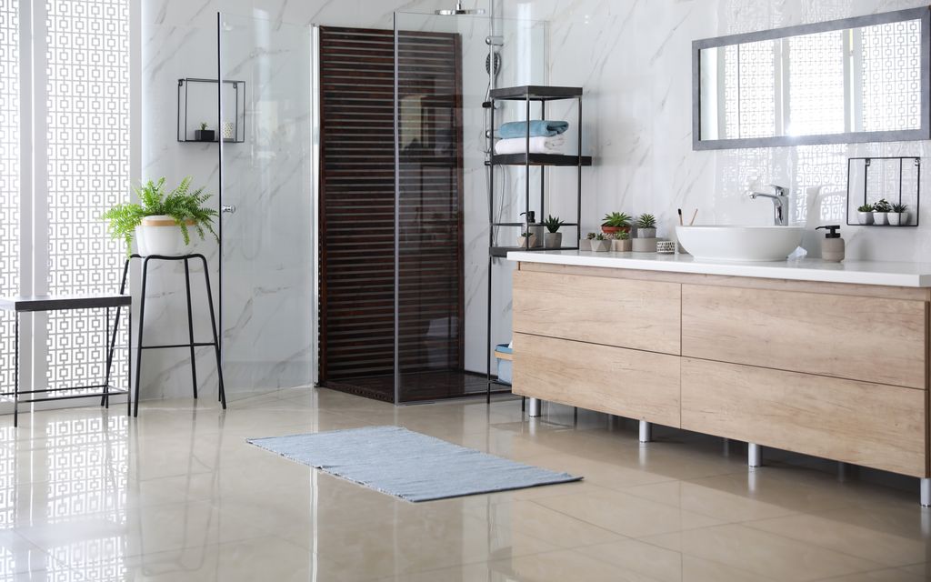 7 best bathroom flooring ideas for your home.