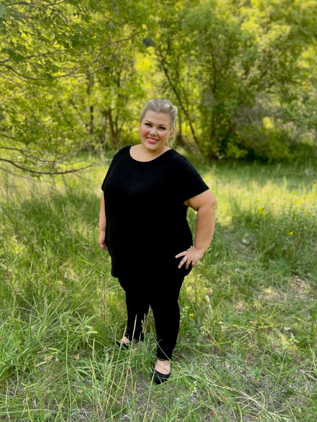 This is me! I'm a single mama who loves to help ot