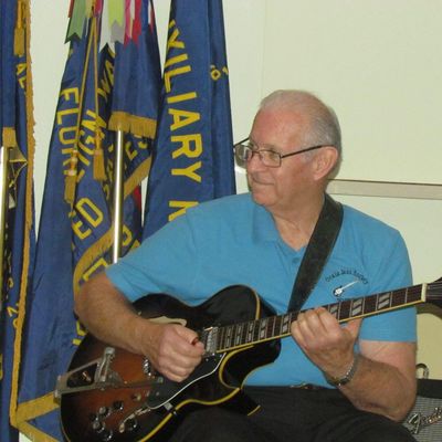 Avatar for Guitar Lessons by Warren Smith