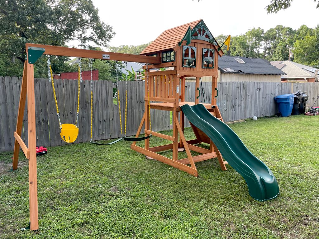 Play Equipment Construction and Assembly