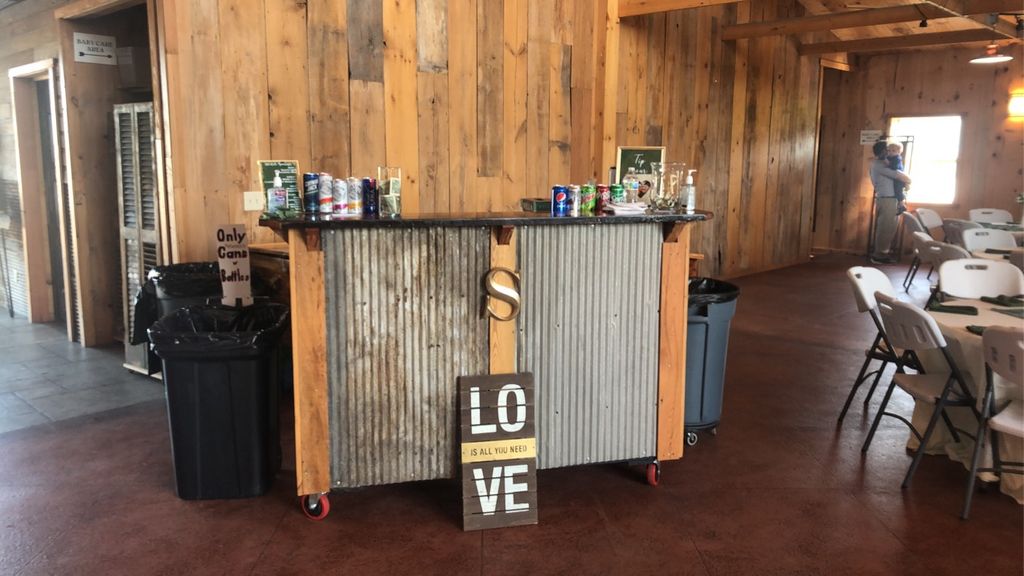 3 Sisters Barn in Dallas Center