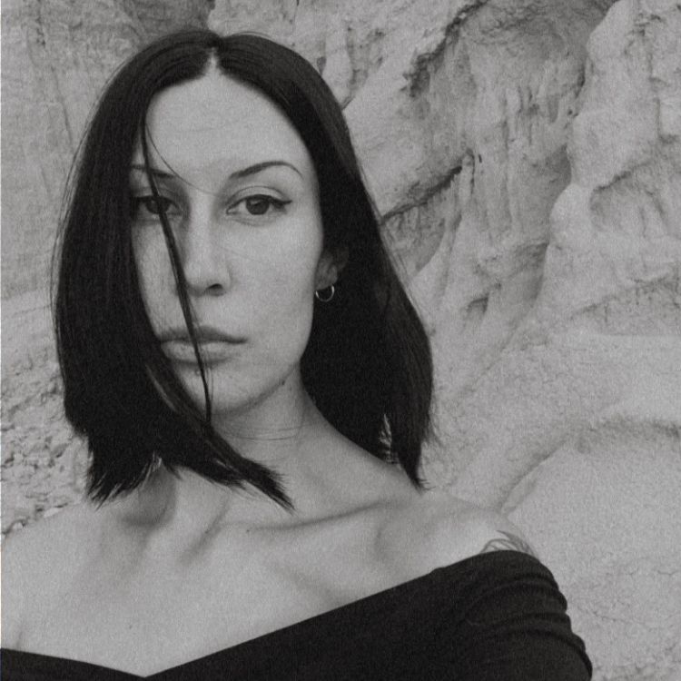 Melina Louiz Photo