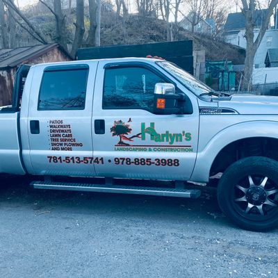 Avatar for Harlyn’s Landscape construction y trees services