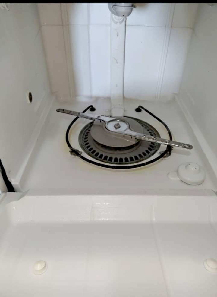 Dishwasher after cleaned 