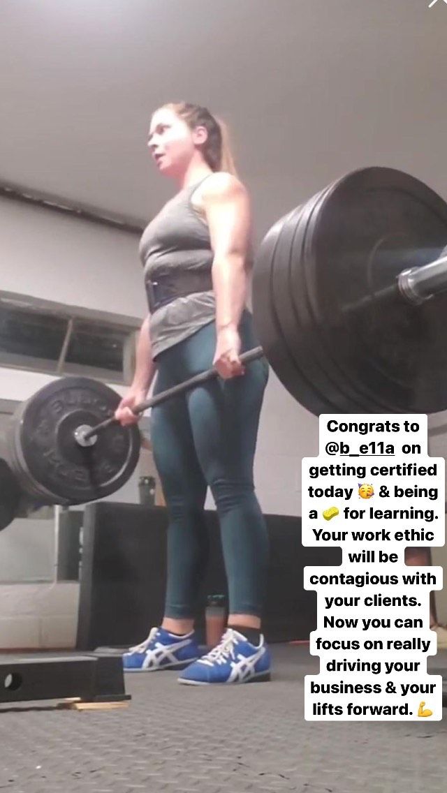 Bella - 300 e1rm Deadlift