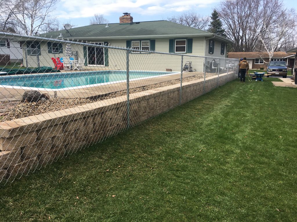 Retaining wall