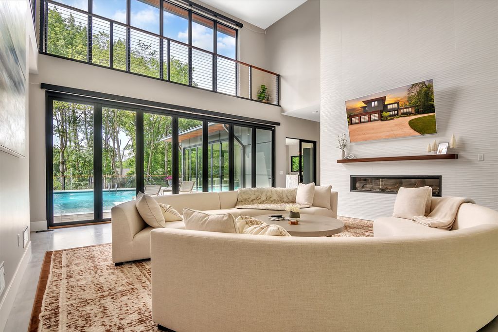 Milford  Listing LR