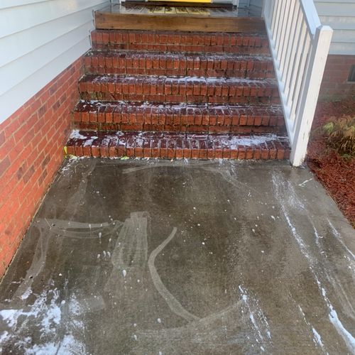Great job cleaning siding,patio and steps