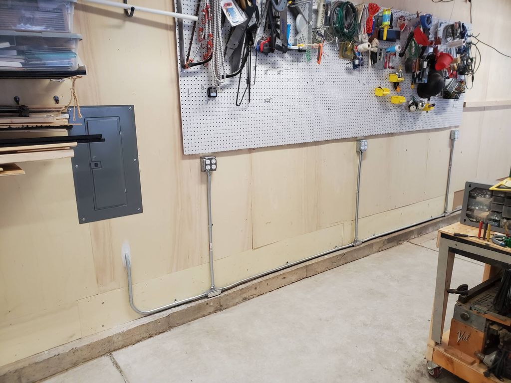 added sub panal with 5 banks of receptacles and li