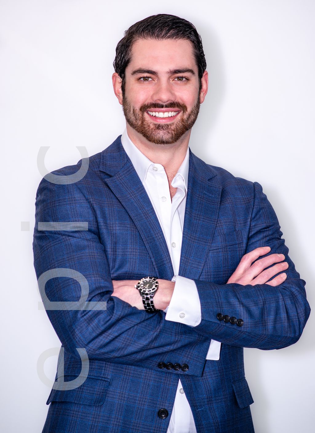 Real Estate Agent 3/4