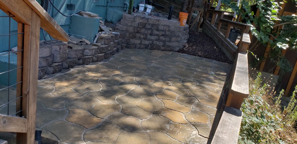 Pavers and retaining wall 