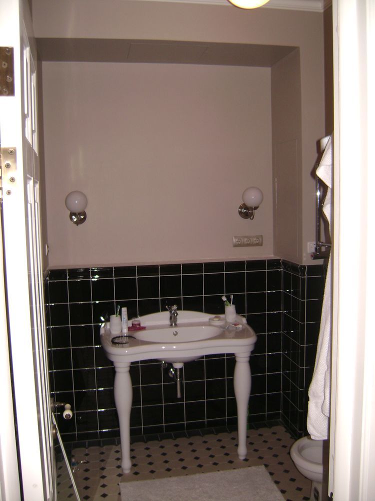 Faucet and sink installing