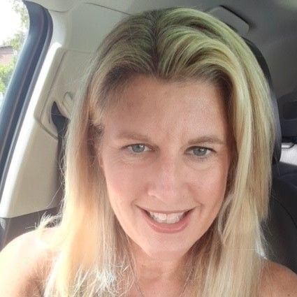 Alicia Hjalmarson Notary Services