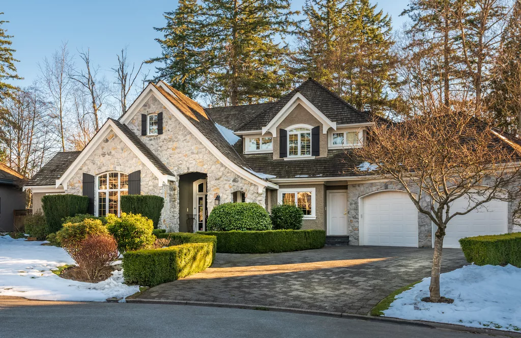 winter curb appeal