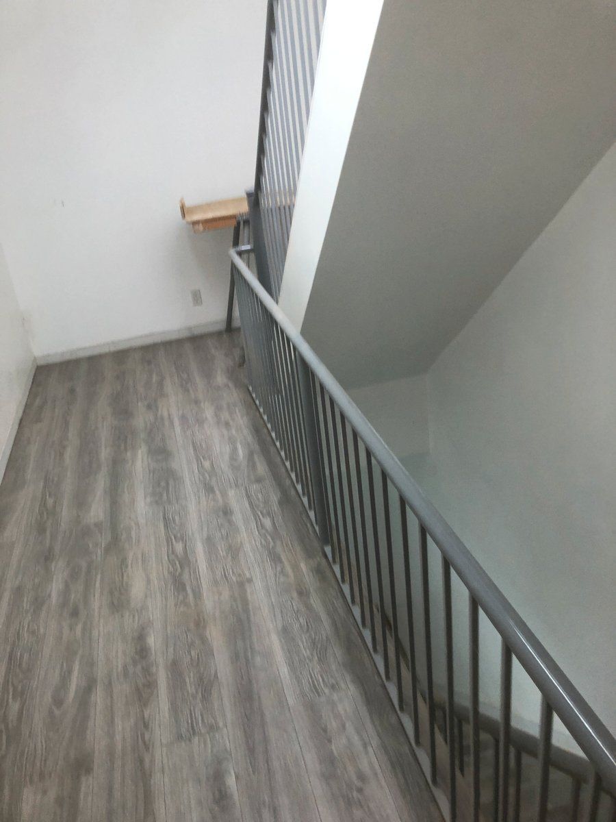 Laminated flooring installation