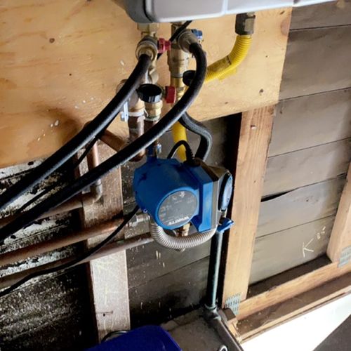 Yearly descaling tankless water heater maintenance