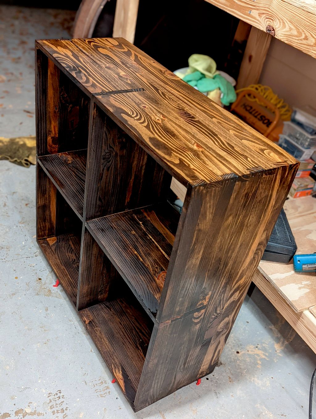 dove tail bookshelf