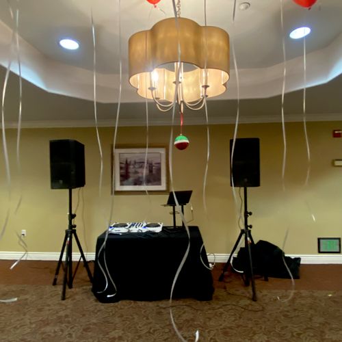 DJ