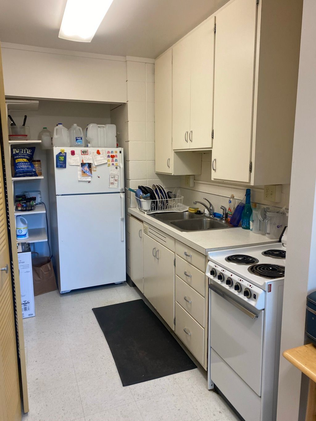 Apartment deep clean- after 🧼🪣🧽
