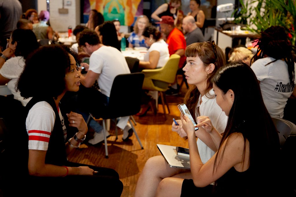 1:1 Consultations during an Educational Workshop
