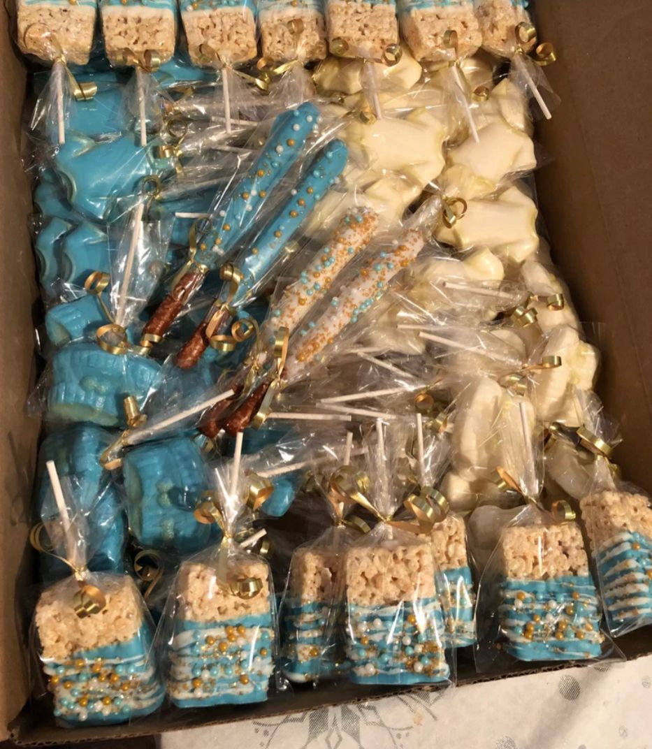 Ask about our treats!!!✨💙😋
