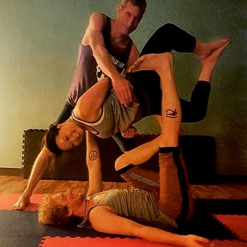 Classes in Acrobatic Thai Massage