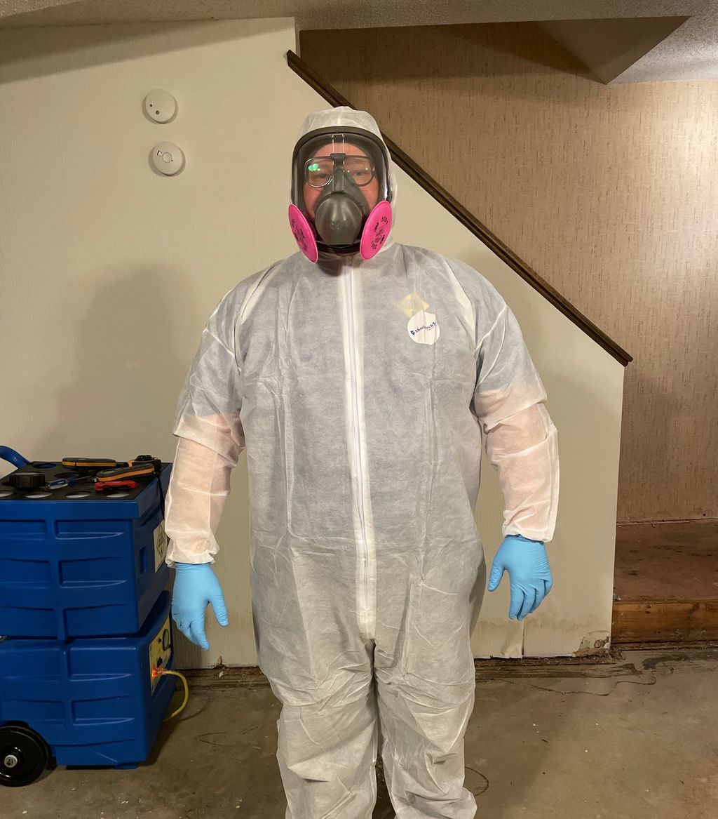 PPE used during mold jobs