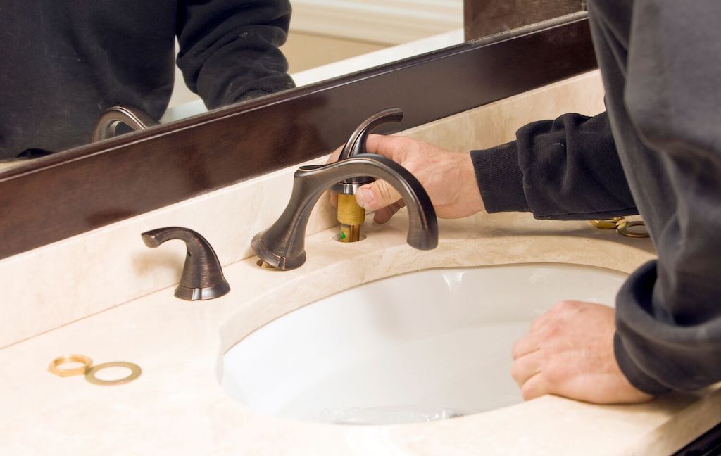 old bathroom sink faucets