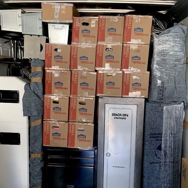 College Men Pro Moving Team
