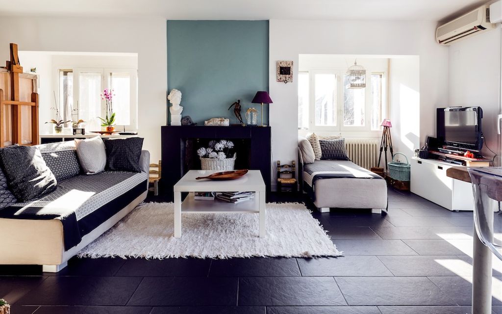 Slate tile flooring: pros, cons & costs.