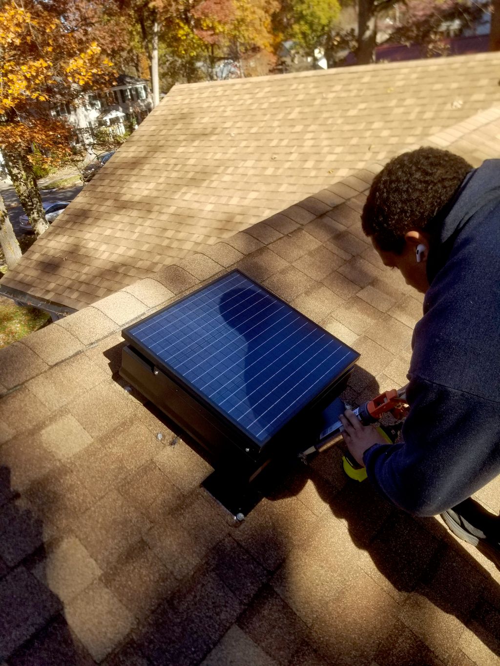 solar attic fan 🙏