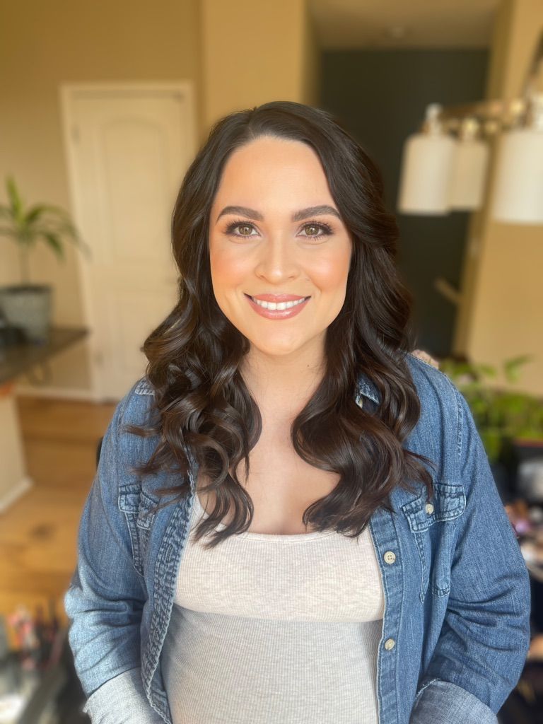 Maternity photoshoot glam. 