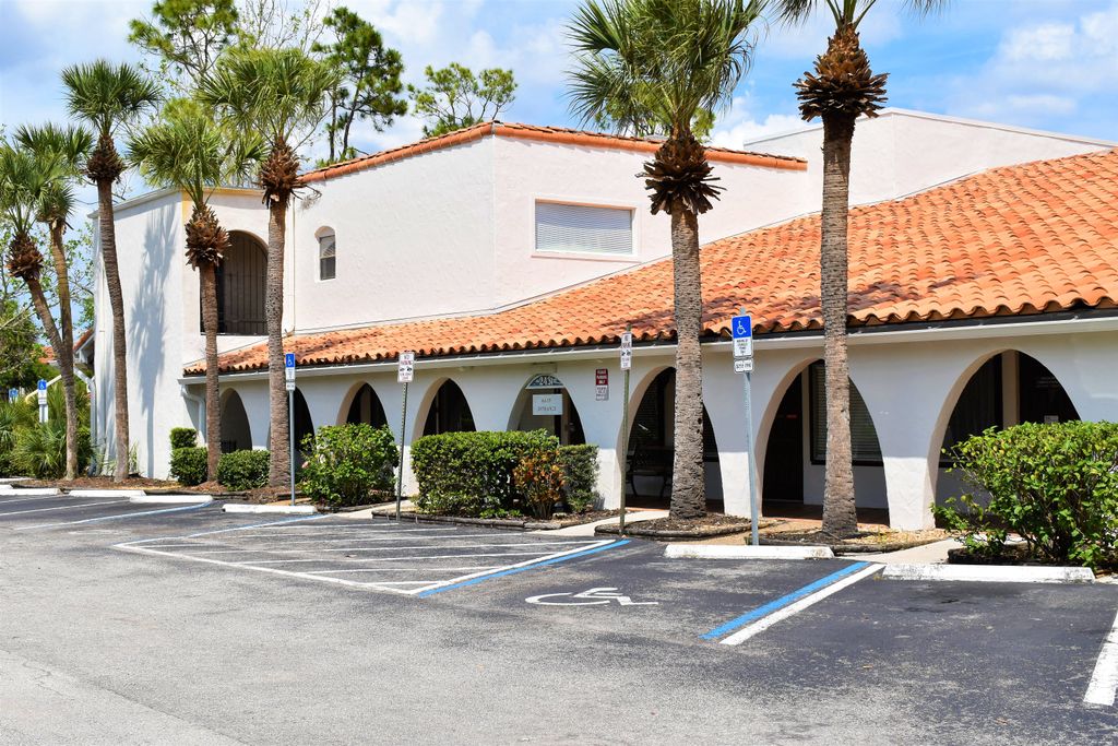 Office - Crealde Business Center in Winter Park