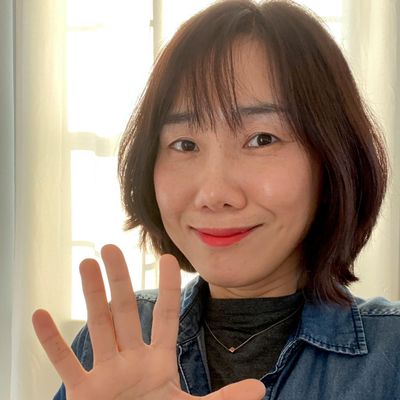 Avatar for Beginner-friendly Korean Tutor Yunmi