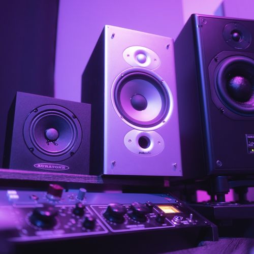 Speaker monitors - Studio B
