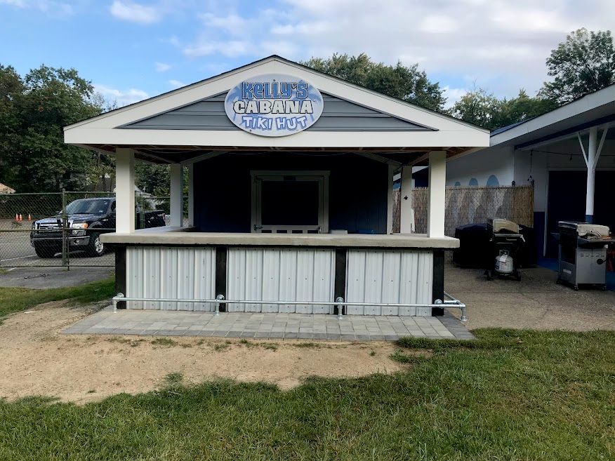 Tiki Hut Bar