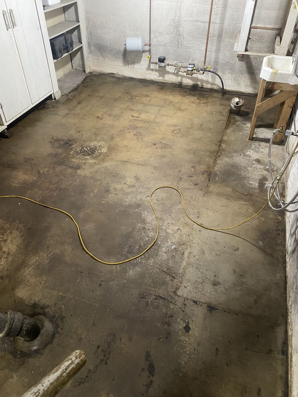 Completed removal of asbestos floor tile in reside